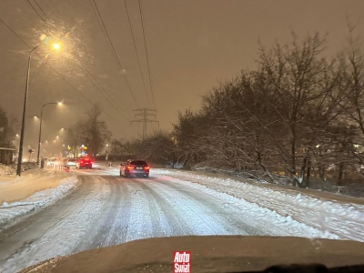 Elektryki kontra diesle w arktycznym mrozie. Wnioski pokazują, co się bardziej opłaca