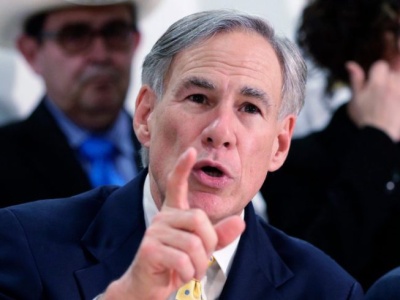 Abbott wzywa Biały Dom do „rekalibracji” działań ICE. „Trzeba przywrócić szacunek społeczństwa”