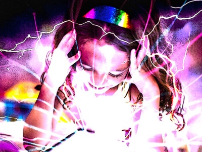 Francja zakaże korzystania z mediów społecznościowych przez dzieci i młodzież