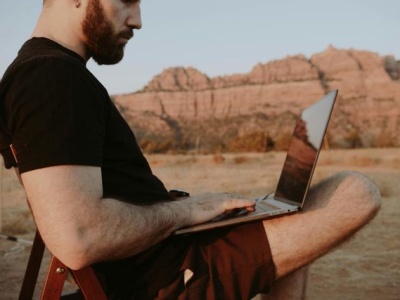 Freelancing w Polsce dojrzewa. Mniej zleceń, więcej stabilności, a jakie zarobki?