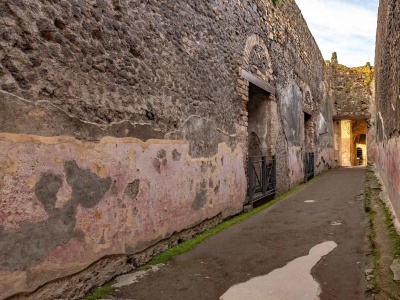 Dziesiątki nieznanych graffiti w Pompejach. Nowatorska technologia ukazała codzienność sprzed tysięcy lat