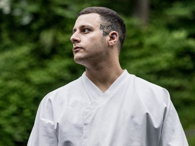 Macias rapował o Maserati – dziś ma je pod domem