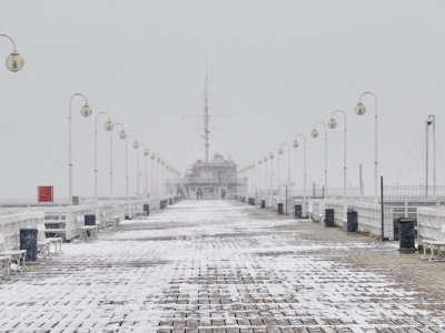 Trudna sytuacja na Pomorzu. Molo w Sopocie zamknięte 