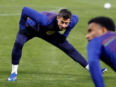 Media: Rozłam na szczycie w Barcelonie. Chodzi o następcę Lewandowskiego