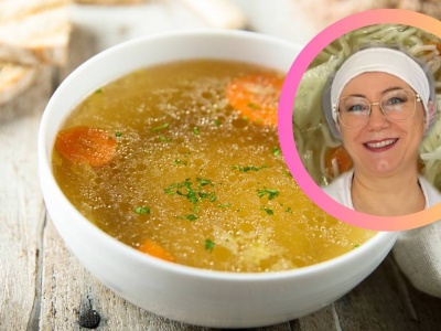 Przedszkolna kucharka pokazała, jak gotuje dla dzieci. 