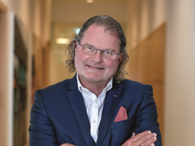 Drogerie DM podgryzają Rossmanna. Sieć przyspiesza ekspansję i inwestycje w Polsce