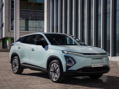 Chińska ofensywa cenowa. OMODA i JAECOO tną ceny – po dopłatach te auta kosztują 109 900 zł