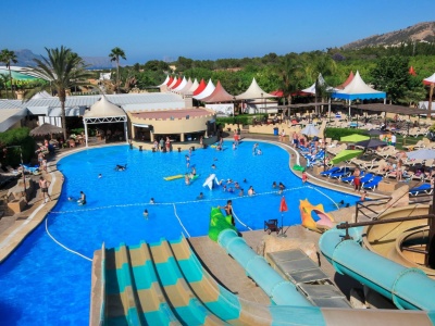 Ile w styczniu trzeba zapłacić za letnie wakacje? Dwa popularne kraje biją rekordy