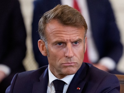 Koniec ery „dzieci TikToka”? Francja i Wielka Brytania chcą zakazu social mediów