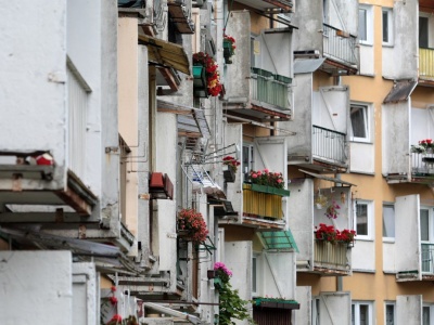 Wynajmowały pokój w Warszawie. Nagle wpadli urzędnicy. Na wyprowadzkę miały 2 dni