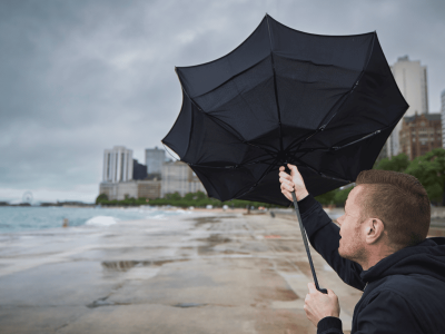 Cyklony nadciągają nad Europe. Możliwe nawet przerwy w dostawie od prądu, mieszkańcy muszą się przygotować