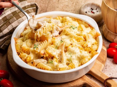 Obiad z jednej patelni. Indyk w kremowym sosie w 15 minut!