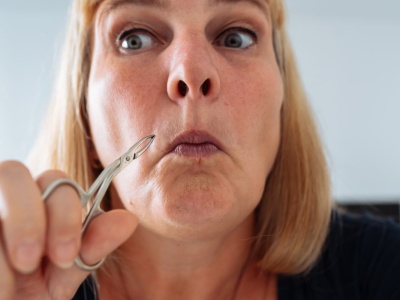 Zaczęło się od kilku włosków. A potem przyszły inne objawy, których nie dało się zignorować