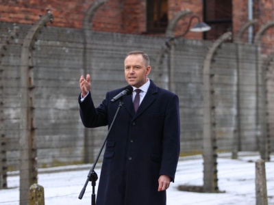 Prezydent w Auschwitz mówi o winie Niemiec. Stawia twarde warunki i mówi o reparacja…