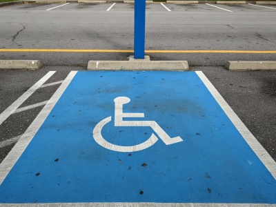 Składają wnioski, ale nie mają szans. Kto naprawdę może dostać kartę parkingową w 2026 roku?