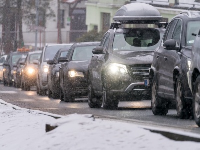 Z zewnątrz niepozorne, pod maską żywotne i tanie w naprawie. Te auta to pewniaki na start