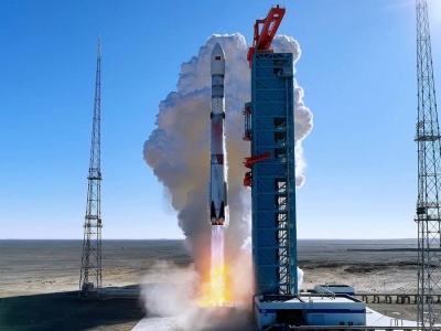 Ostrzegają przed deorbitacją chińskiej rakiety. Ryzyko obejmuje też Polskę