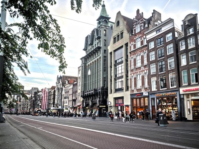 Zakaz reklam mięsa, paliw i tanich lotów. Ta stolica zdecydowała się na radykalny ruch