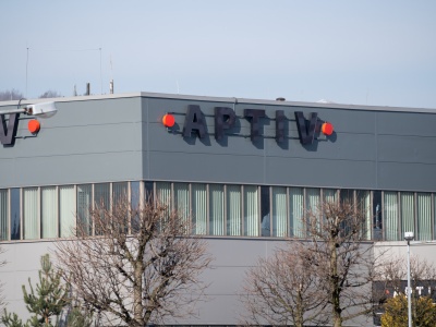 Indie wygrały z Polską. Firma przenosi pracę i zwalnia grupowo