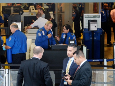 Żółwie w spodniach, czyli lista najdziwniejszych przedmiotów znalezionych na lotniskach przez TSA