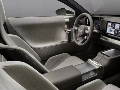 Audi chce wyrzucić wielkie ekrany z aut