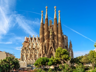 Zjedz tapas pod Sagrada Familia 🍤✨ Wycieczka do Barcelony za 799 PLN 😍