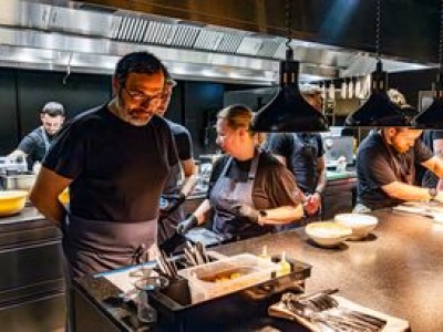 Na czym polega food pairing w gwiazdkowej restauracji? Tłumaczy chef Andrea Camastra