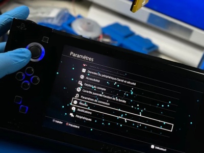 Zrobił to sam! Przenośne PlayStation 4 z ekranem OLED zachwyca fanów