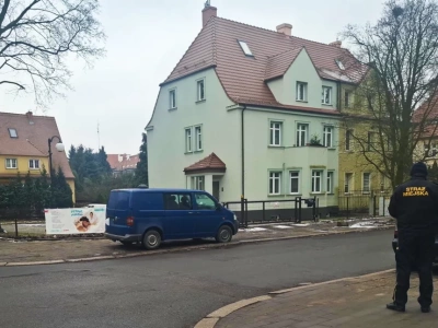 Straż Miejska prowadzi działania na Tarninowie w związku z nieprawidłowym parkowaniem