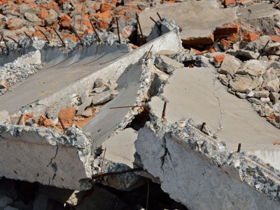 Pod gruzami i śniegiem zginęło 65 osób. Od największej katastrofy budowlanej w Polsce mija 20 lat