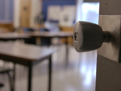 Nauczyciel miał szarpać i wyzywać 12-latka na oczach uczniów. 