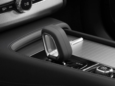 Flagowy SUV Volvo taniej o 102 681 zł. Nowa sztuka z 7-osobowym wnętrzem i 250-konnym silnikiem