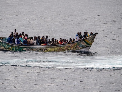 Cayuco z 97 migrantami, w tym 3-miesięcznym dzieckiem, dotarł na El Hierro