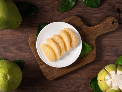 Sezon na pomelo. Owoc szczęścia odmładza, wspomaga odporność i odchudzanie