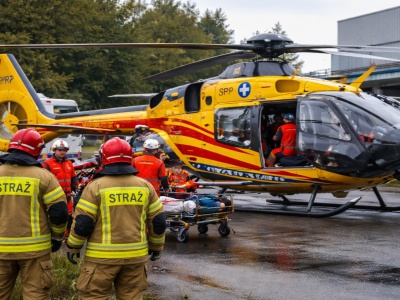 Poważny wypadek w Starym Sączu. 65-latek spadł z wysokości, na miejscu lądował śmigłowiec LPR