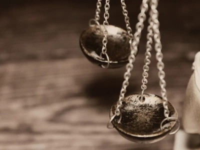 Oszustwa, luksusowe nieruchomości i milionowe straty. Gang transportowy stanie przed sądem