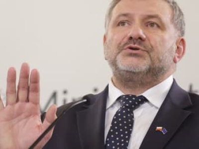 Rząd Tuska odpolitycznia KRS. Senat uchwalił nową ustawę, teraz ruch Nawrockiego