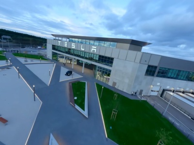 Tesla zwiększy wydajność Giga Berlin – głównie na potrzeby produkcji ogniw Li-ion? Po cichu zwolniła też 1 700 osób