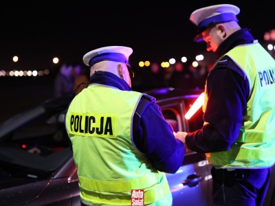 Bez emocji przyglądamy się przepisom, które weszły dziś w życie. Komu naprawdę grożą odsiadka i utrata prawa jazdy?