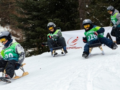 Sanki, prędkość i adrenalina. Historyczne mistrzostwa w Muszynie przyciągnęły setki uczestników