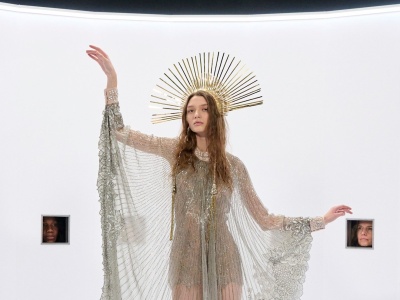 Valentino Haute Couture wiosna-lato 2026: Zwierciadło świata