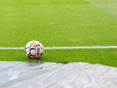 Liga Mistrzów 2025/26. Wyniki i terminarz meczów fazy ligowej. Kto awansował dalej? Bramkarz bohaterem