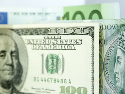 Dolar lekko zyskał po decyzji Fed. Ale nadal jest słabą walutą