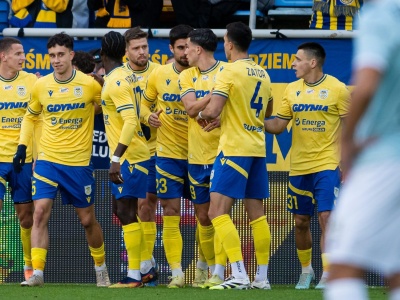 Skromnie z transferami, nadzieja w koncepcji. Arka rozpoczyna walkę o utrzymanie