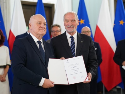 Wniosek o uchylenie immunitetu Antoniemu Macierewiczowi. Znamiona przestępstwa zniesławienia