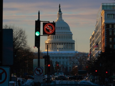 Senat w USA odrzucił kluczowy projekt. Rośnie ryzyko paraliżu kraju
