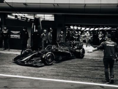 W końcu ukończyli budowę bolidu F1. Zepsuł się po kilku okrążeniach