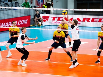 Emocje w Radomskim Centrum Sportu - Pierrot Czarni Radom po tie-breaku pokonali Avię