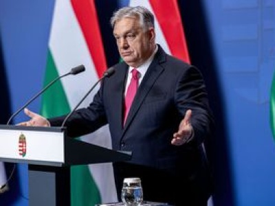 Zmęczenie Orbanem rośnie. Jednak Fidesz wciąż trzyma się mocno