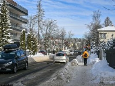 Narty są dla Polaków za drogie? Na Podhalu kryzys. Zamykają pensjonaty